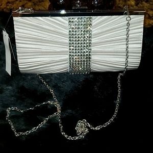 NWT Jessica Mcclintock Laura Silver Evening‎ Bag